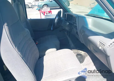 1993 Ford Ranger из США, поврежденный, VIN 1FTCR10A1PPB13538